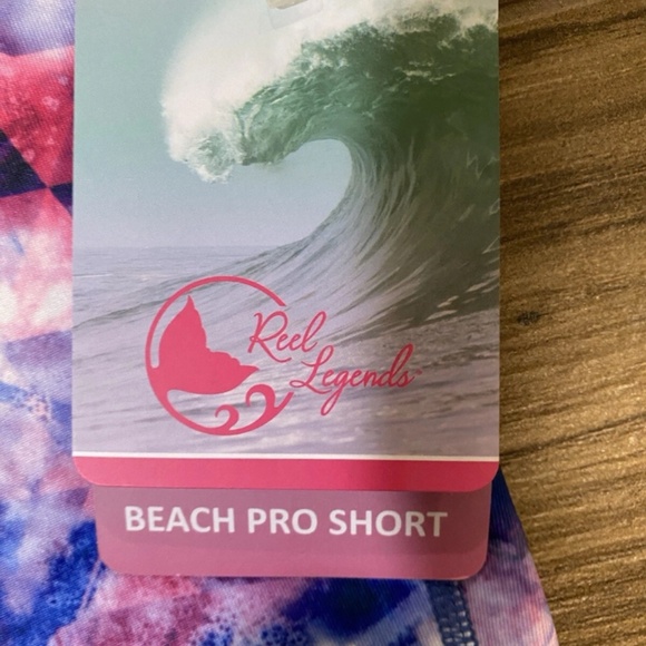 Reel Legends Women’s Beach Pro Shorts Sea Salt Glitch XL NWT Fishing Swim - Picture 2 of 5
